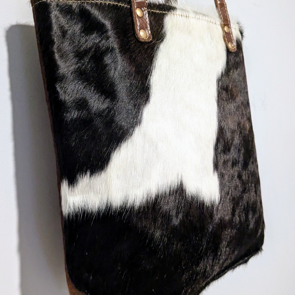 Charlie Paige Multicolor Large Cowhide Shoulder Bag - Picture 2 of 13